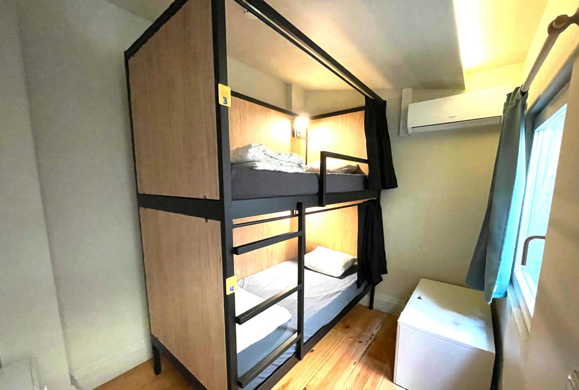 Onefam Ribeira Hostel - Porto, Porto